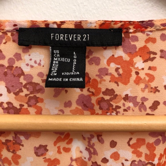 ❣️3/$30 Forever 21 Crop Top Floral Blouse - Picture 3 of 4